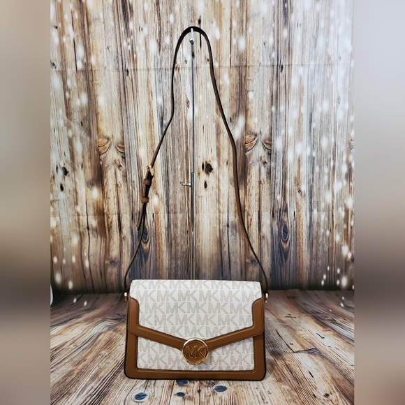Michael Kors Jessie Vanilla Medium Shoulder - Picture 1 of 12